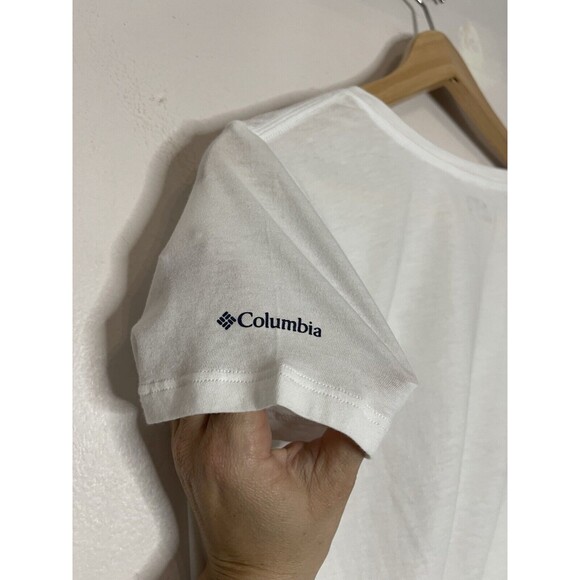 Columbia Women's Small White Graphic Vneck Tshirt - Picture 6 of 6